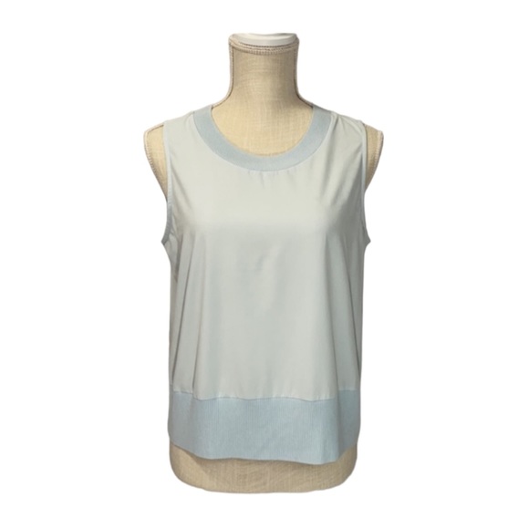 Athleta Zephyr Shell in Ethereal Blue - Picture 3 of 9